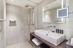 Grohe Essence - Mitigeur Thermostatique 2 Trous, Chrome 19967001 -Magasin De Salle De Bain 0de5593c03bebae129a31755